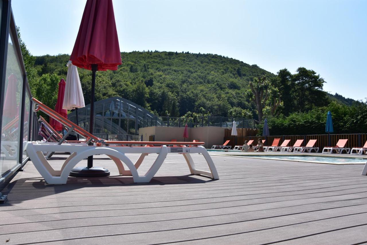 Hotel Domaine Du Lac Chambon Мюроль Экстерьер фото